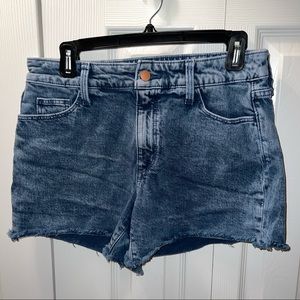 Bought a year ago. Love these! Excellent condition. Vintage MIDI